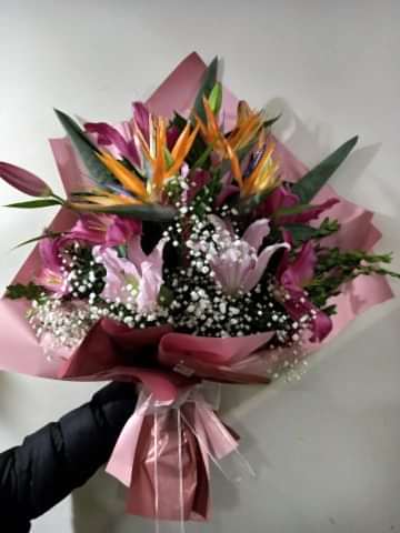 Lilyum ve Starliçe buket