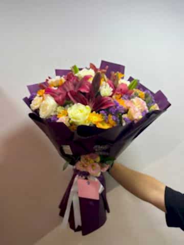 Lilyumlu- Güllü Buket