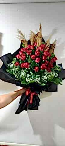 35 kırmızı gül buketi