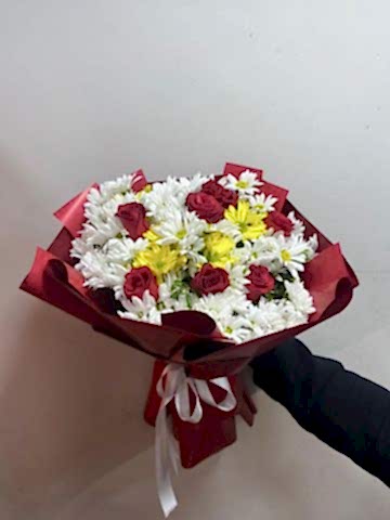 papatyalı güllü buket