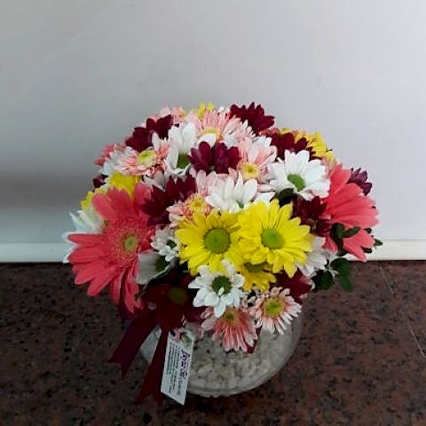 mevsim çiçeklerinden arajman