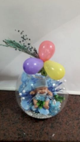 cam içinde bebekli yapay çiçek