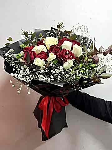 GÜL BUKETİ 17 adet